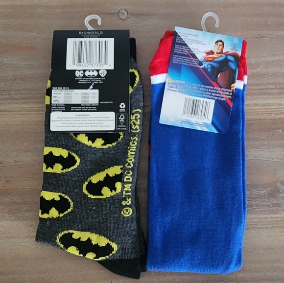 Batman & Superman Crew Socks β 2 Pairs β DC Comics β NWT comic book hero socks - Picture 9 of 9